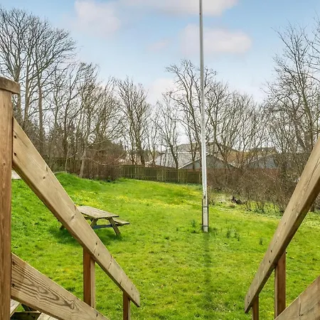 Σπίτι διακοπών 5 Bedroom Stunning In *