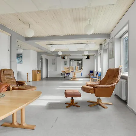 בית נופש 5 Bedroom Stunning In *